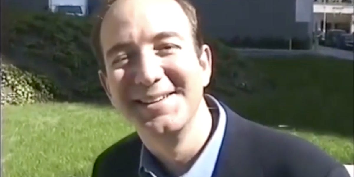 1997-viral-video-of-jeff-bezos-shows-why-he-chose-to-build-his-amazon-empire-on-books-business-insider.jpg 1997 viral video of Jeff Bezos shows why he chose to build his Amazon empire on books – Business Insider