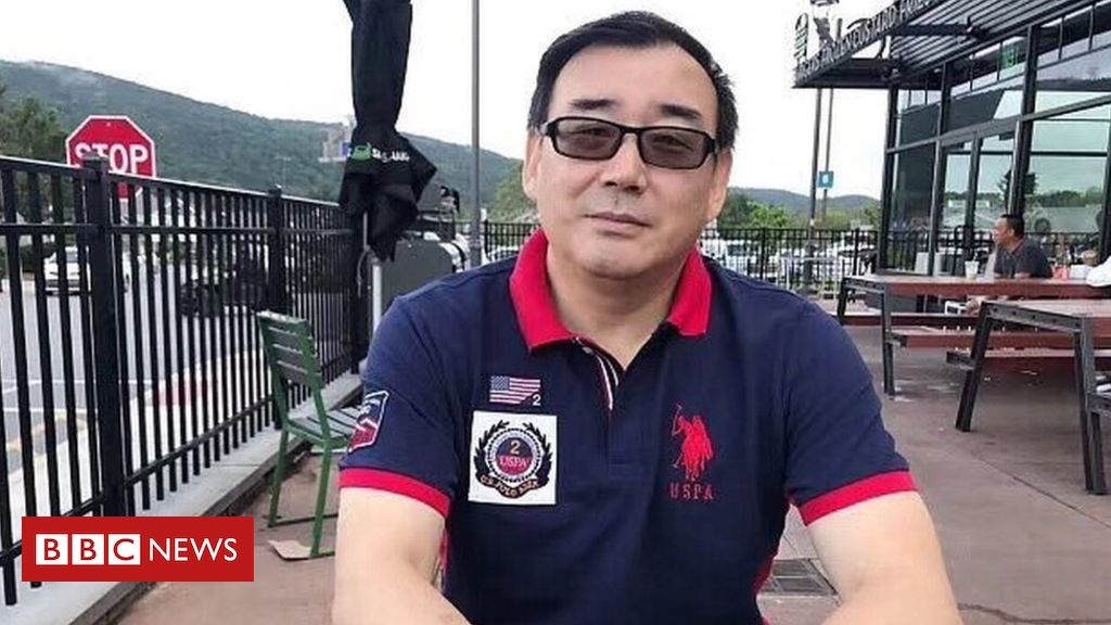 Australian blogger being ‘shackled in China’