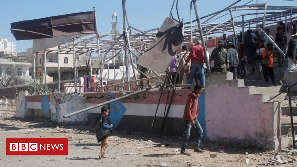 Missile hits military parade in Yemen