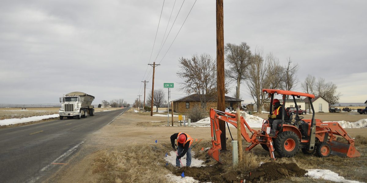 5gs-side-streets-will-be-empty-without-fibers-interstate.jpg 5G’s side streets will be empty without fiber’s interstate