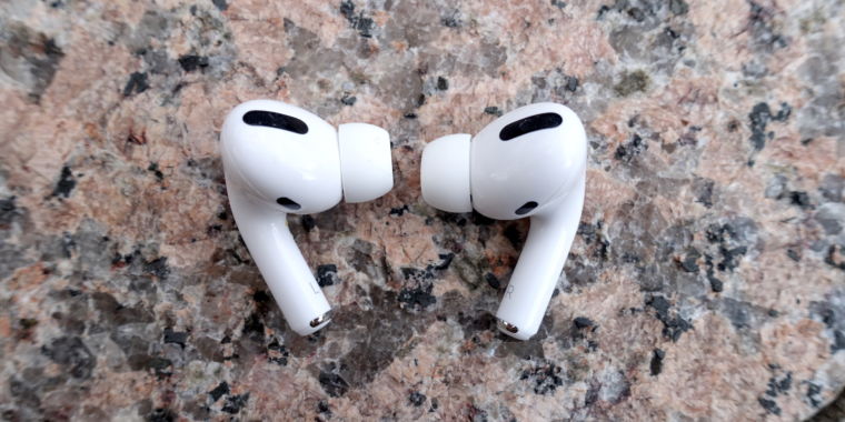 apple-reports-a-blowout-q1-2020-but-names-coronavirus-as-a-worry-for-the-next-quarter.jpg Apple reports a blowout Q1 2020, but names coronavirus as a worry for the next quarter