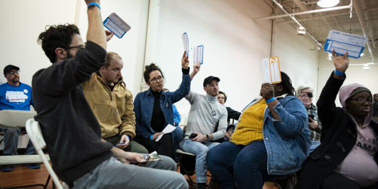 technology-glitches-prevent-same-night-release-of-iowa-caucus-results.jpg Technology glitches prevent same-night release of Iowa caucus results