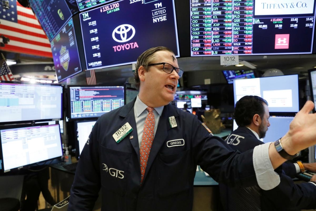Wall Street bounces after virus-driven selloff