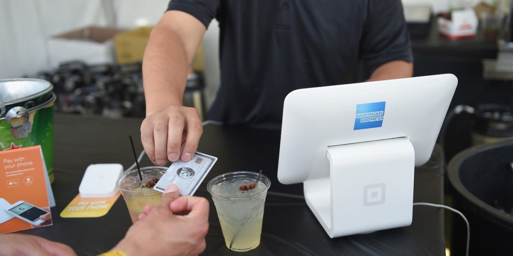 American Express employees pushed small businesses to boost card sales – Business Insider