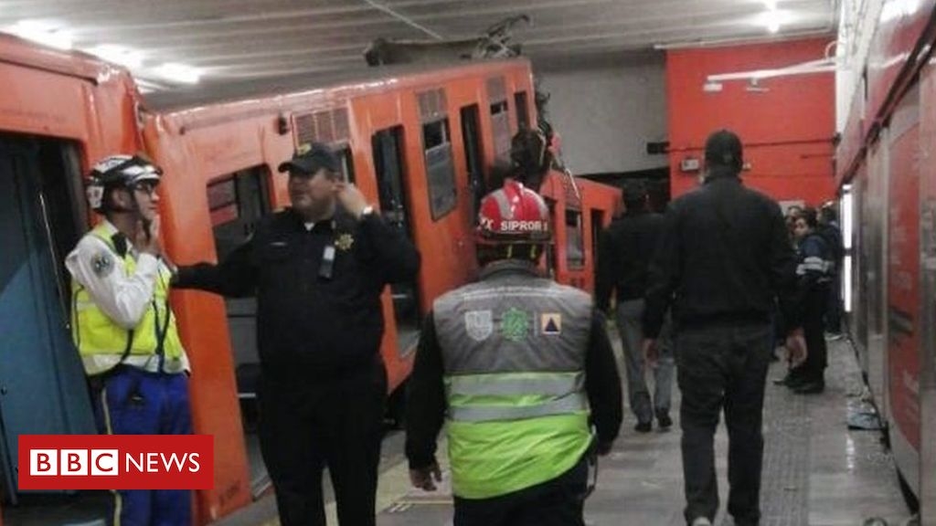 Mexico City underground trains collide killing one