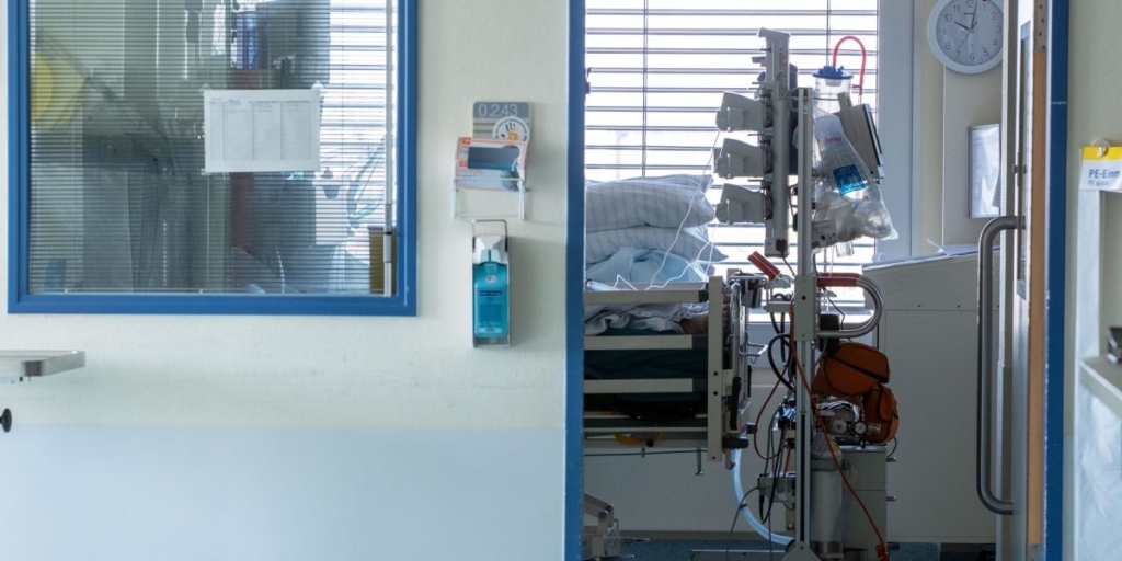 Why it’s so hard for tech companies to make ventilators