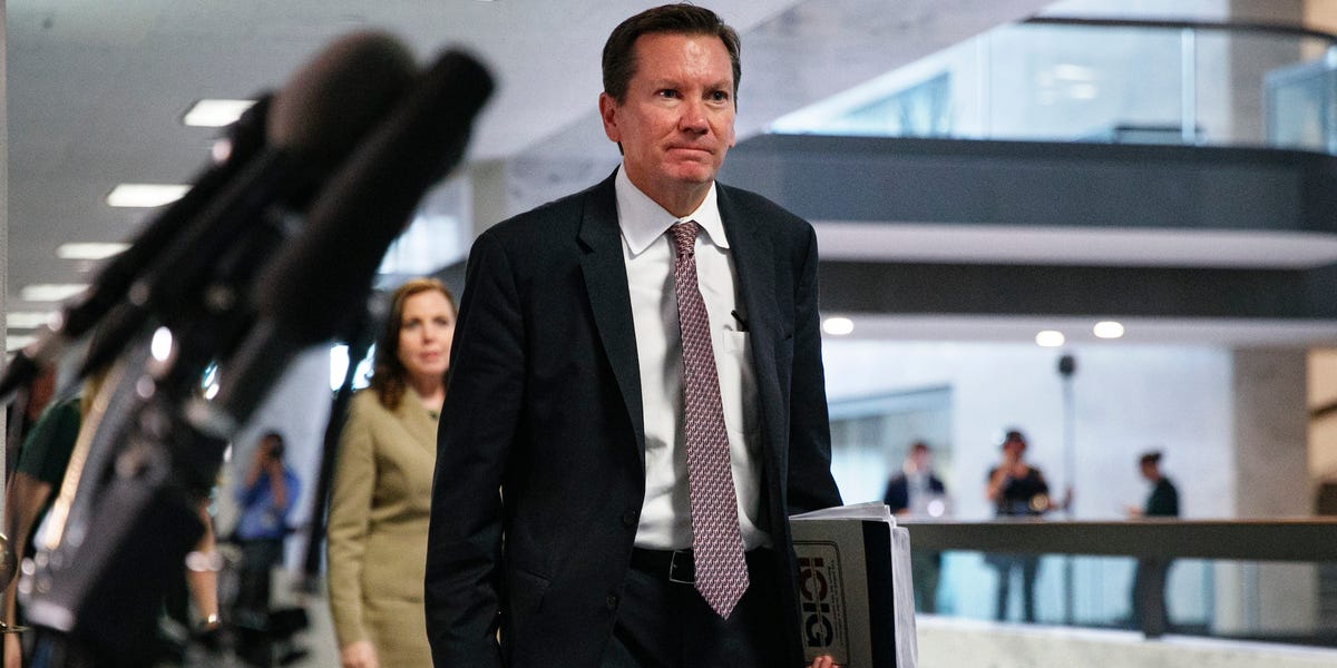 Trump fires intelligence official who handled whistleblower complaint – Business Insider Trump fires intelligence official who handled whistleblower complaint – Business Insider