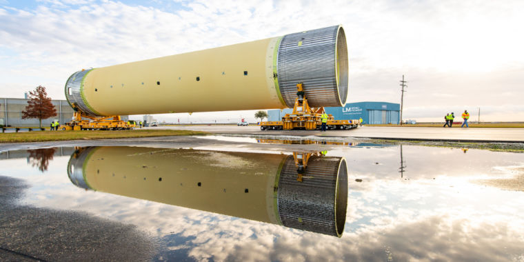 new-report-says-sls-rocket-managers-concerned-about-fuel-leaks.jpg New report says SLS rocket managers concerned about fuel leaks