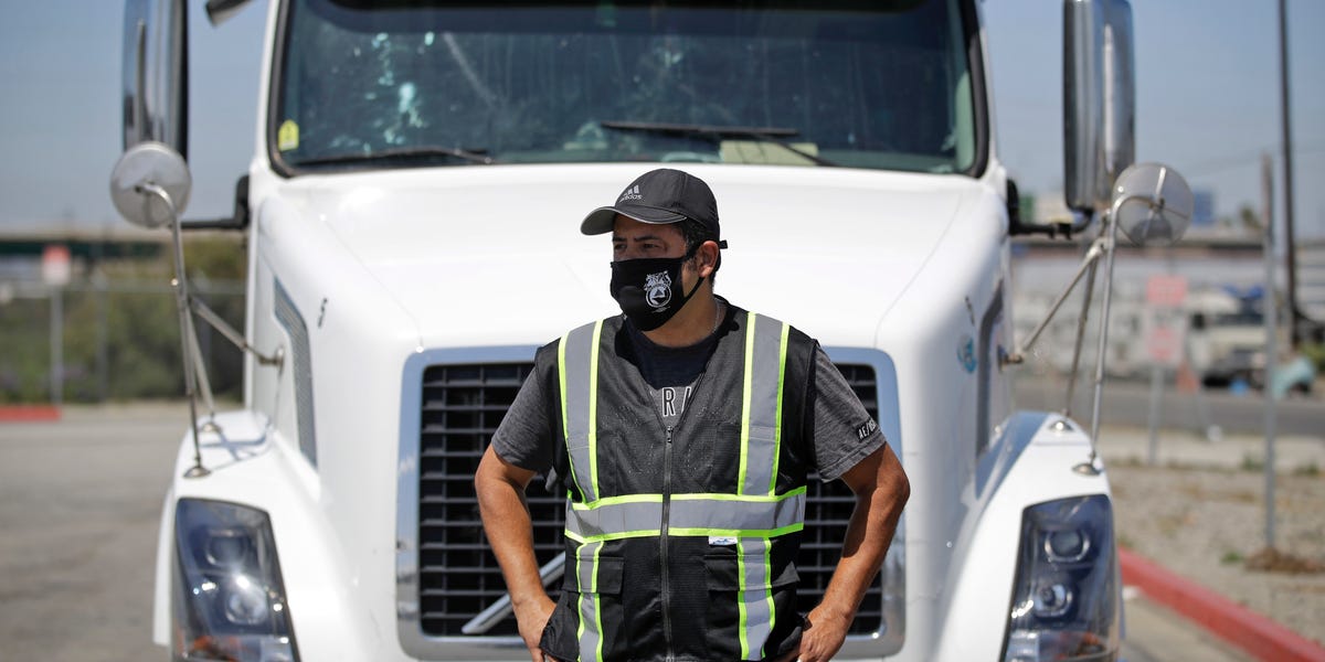 trucking-bloodbath-88300-truck-drivers-lost-their-jobs-in-april-business-insider.jpg Trucking ‘bloodbath’: 88,300 truck drivers lost their jobs in April – Business Insider