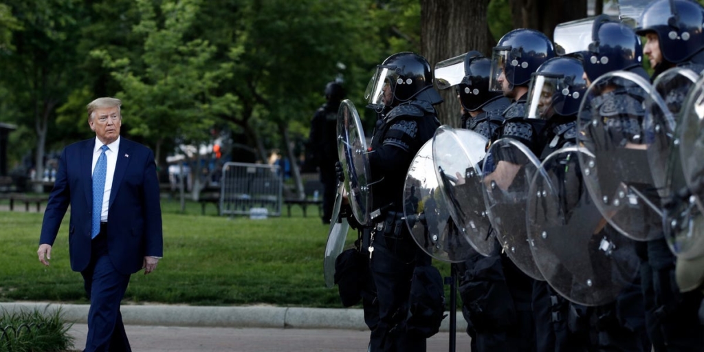 George Floyd: Trump uses federal government to quell protests – Business Insider