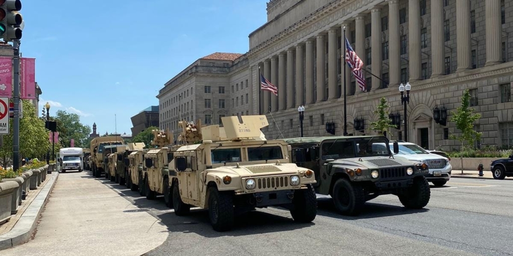 Protesters: DC feels like ‘military state’ under Trump command – Business Insider