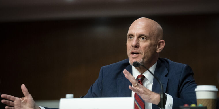 covid-19-vaccine-must-protect-50-of-people-for-approval-fda-says.jpg COVID-19 vaccine must protect 50% of people for approval, FDA says