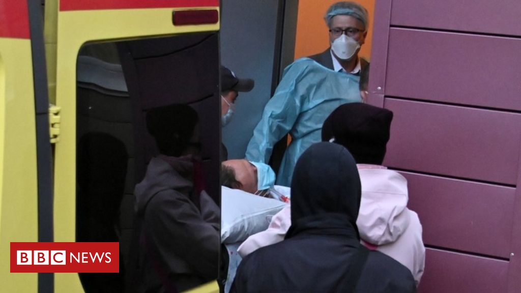 alexei-navalny-starts-journey-to-germany.jpg Alexei Navalny starts journey to Germany