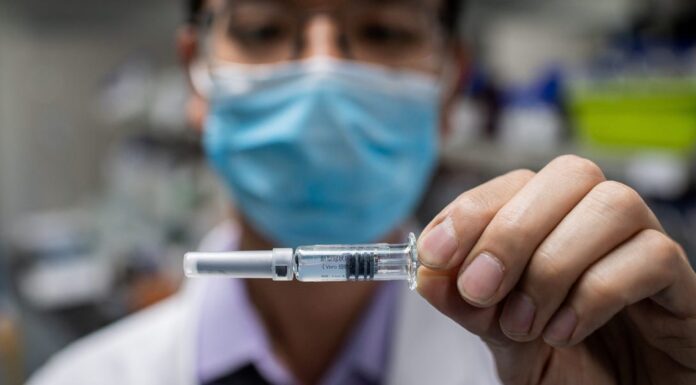 When experts would get a COVID-19 vaccine themselves – Business Insider When experts would get a COVID-19 vaccine themselves – Business Insider