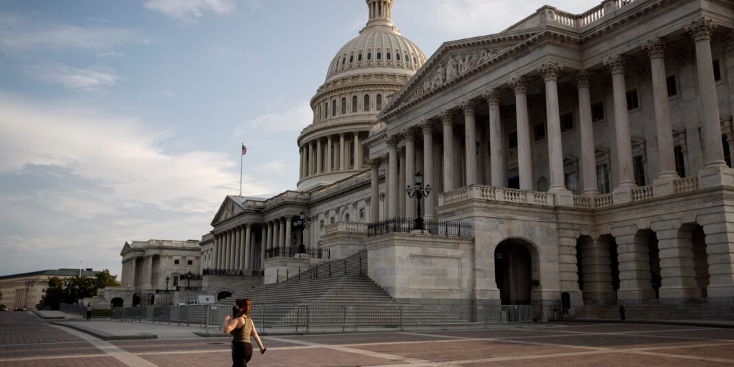 wall-street-economists-are-getting-fed-up-with-the-governments-inability-to-agree-upon-more-stimulus.jpg Wall Street economists are getting fed up with the government’s inability to agree upon more stimulus