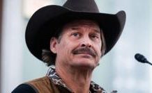 Kid Rock: US Army pilots who flew near musician’s home suspended and then reinstated kid-rock:-us-army-pilots-who-flew-near-musician’s-home-suspended-and-then-reinstated