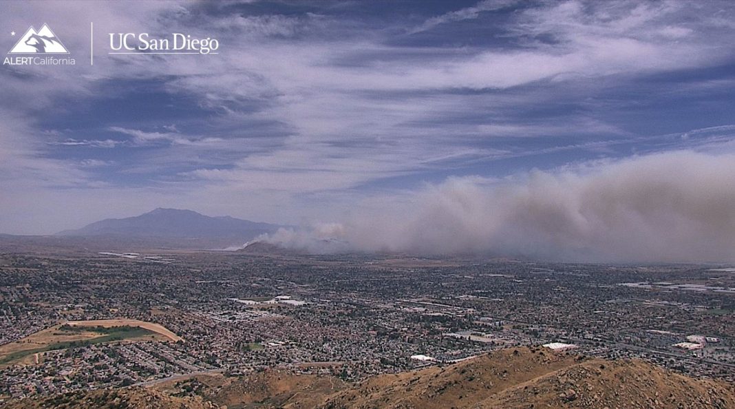 evacuation-orders-issued-as-springs,-crown-fires-burn-across-riverside-and-la-counties evacuation-orders-issued-as-springs,-crown-fires-burn-across-riverside-and-la-counties