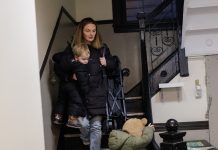 How New Yorkers Spend, Splurge and Scrimp to Live in the City how-new-yorkers-spend,-splurge-and-scrimp-to-live-in-the-city