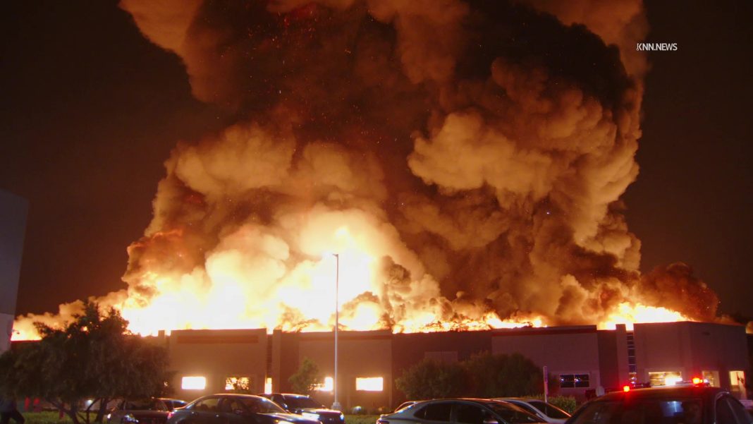 massive-blaze-sends-firefighters-fleeing-—-before-they-make-shock-discovery massive-blaze-sends-firefighters-fleeing-—-before-they-make-shock-discovery