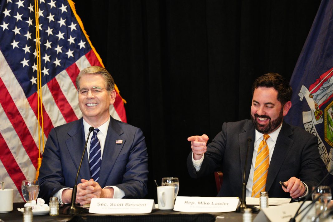 30-million-have-taken-advantage-of-trump’s-‘no-tax-on-tips,-overtime’-policies,-treasury-secretary-bessent-says 