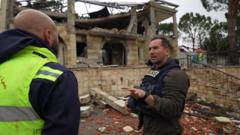 bbc-joins-paramedics-on-duty-in-lebanon-after-israeli-air-strikes bbc-joins-paramedics-on-duty-in-lebanon-after-israeli-air-strikes