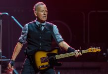 Bruce Springsteen trashed by NJ paper over expensive anti-Trump concerts: ‘Hypocritical crap’ bruce-springsteen-trashed-by-nj-paper-over-expensive-anti-trump-concerts:-‘hypocritical-crap’