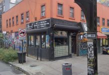 Man, 26, stabbed to death outside NYC bar after argument turns bloody: sources man,-26,-stabbed-to-death-outside-nyc-bar-after-argument-turns-bloody:-sources