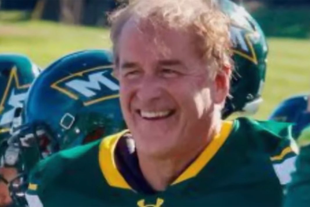 retired-businessman,-60,-who-beat-stage-4-cancer-joins-d-iii-college-football-team-as-freshman-walk-on